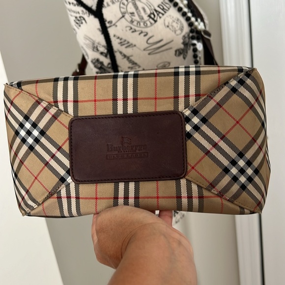 Authentic Vintage Burberry crossbody Bag - Picture 10 of 12